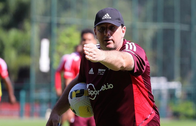 Técnico do São Paulo Rogério Ceni