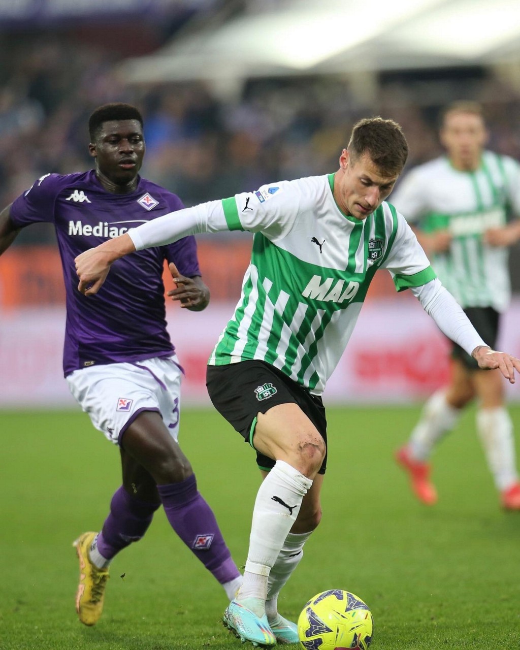 Sassuolo e Lazio duelam pela Série A do Campeonato Italiano