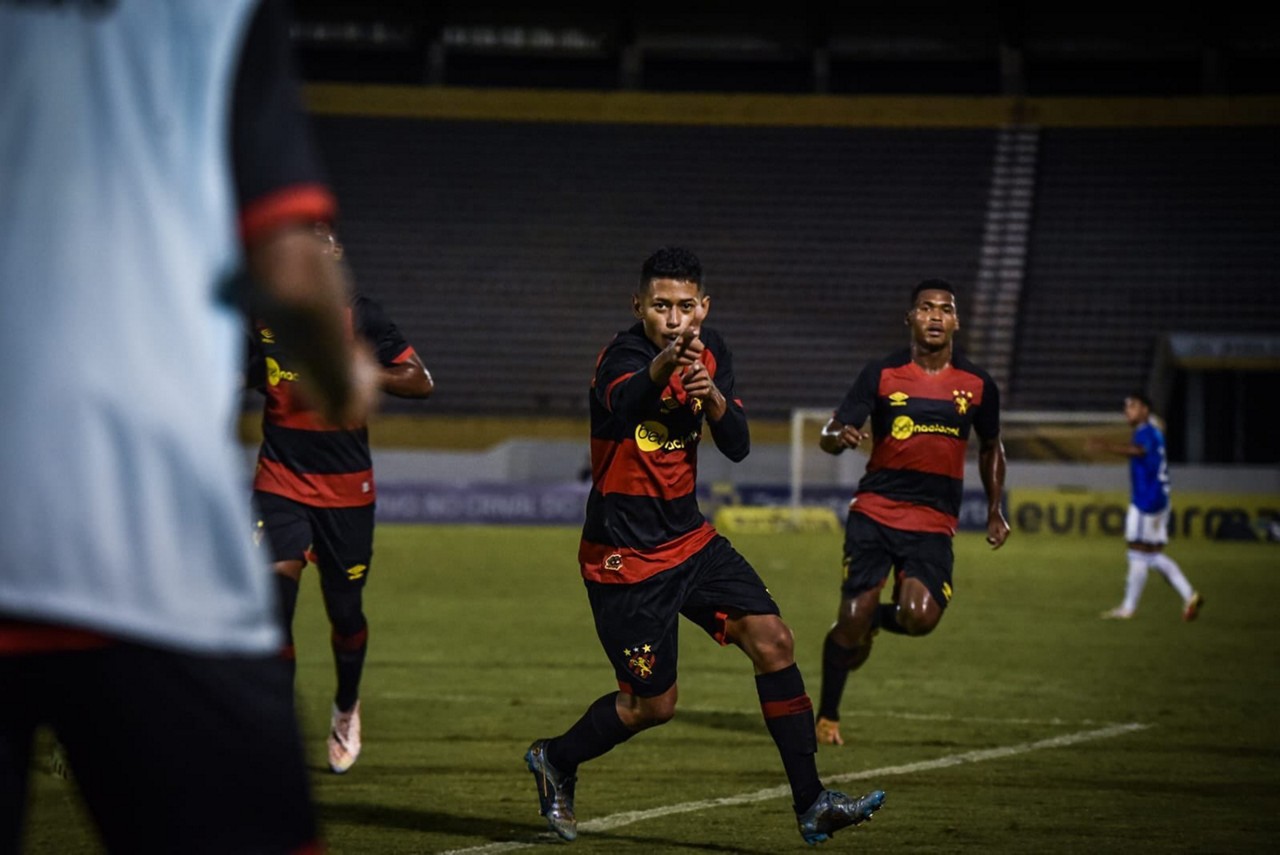Sport faz 2 a 0 e elimina o Cruzeiro da Copinha