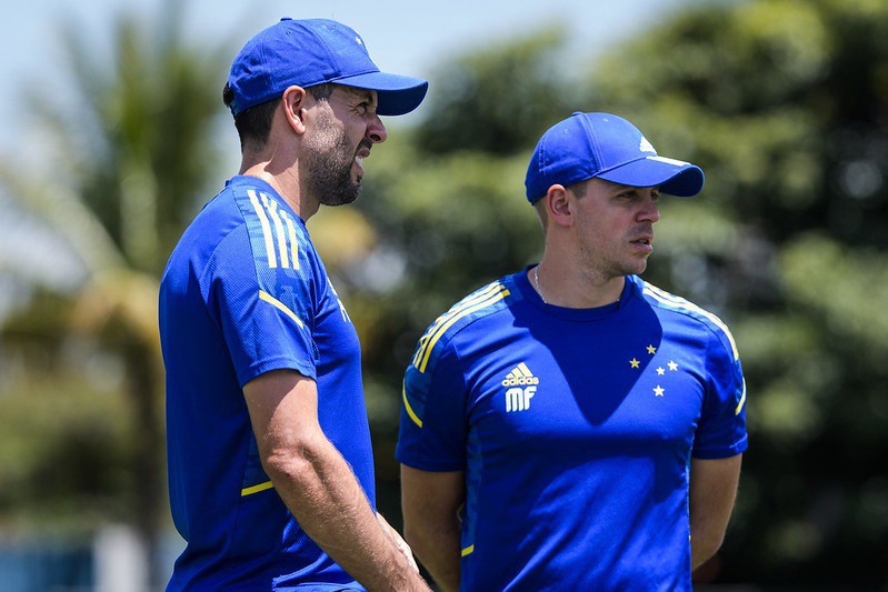 paulo pezzolano tecnico cruzeiro