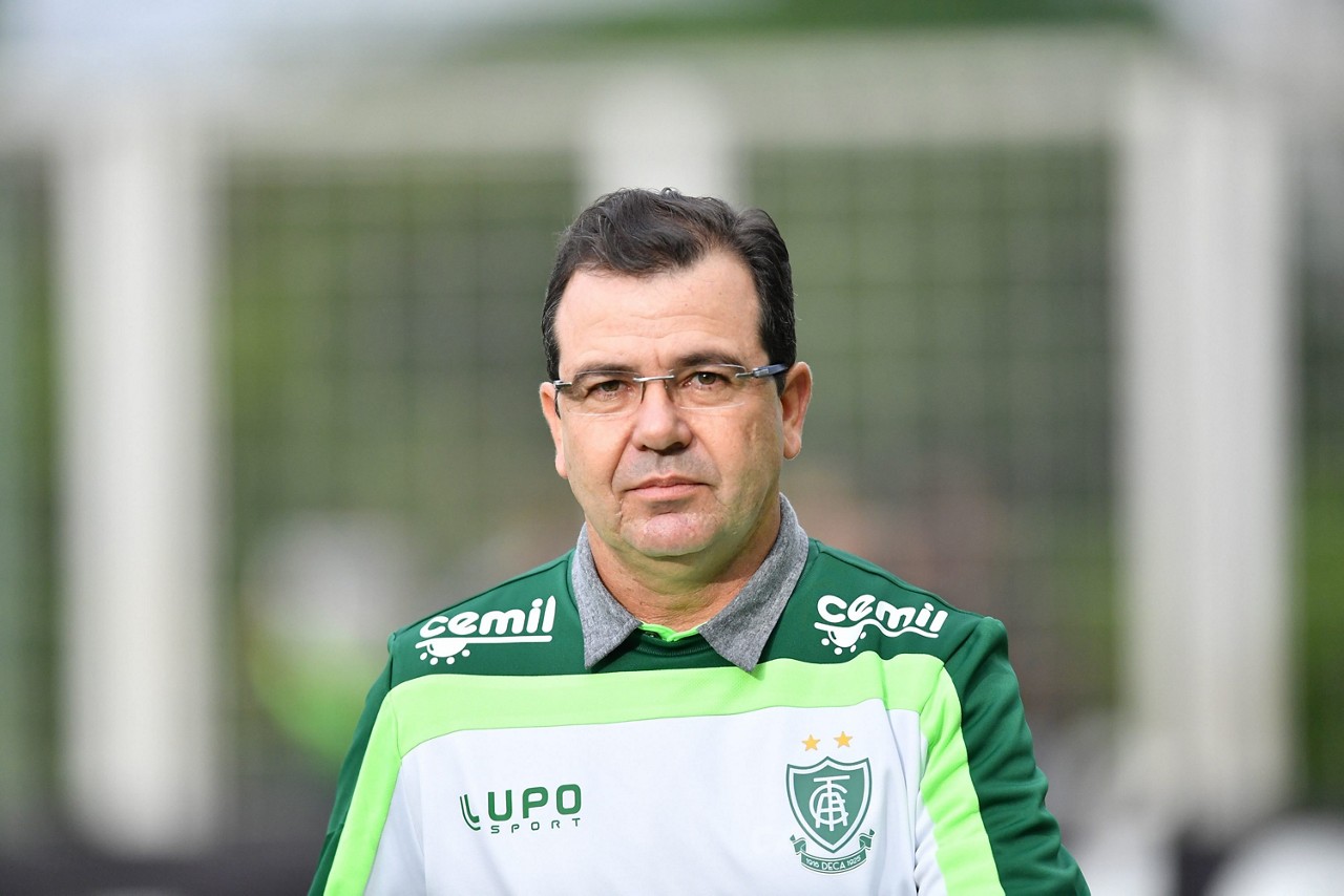 Enderson Moreira comandou o América em 28 jogos nesta temporada, com 11 vitórias, seis empates e 11 derrotas.