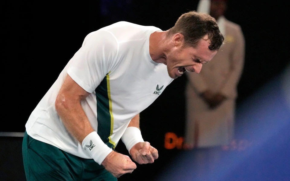 Murray venceu na estreia após batalha de quase 5 horas