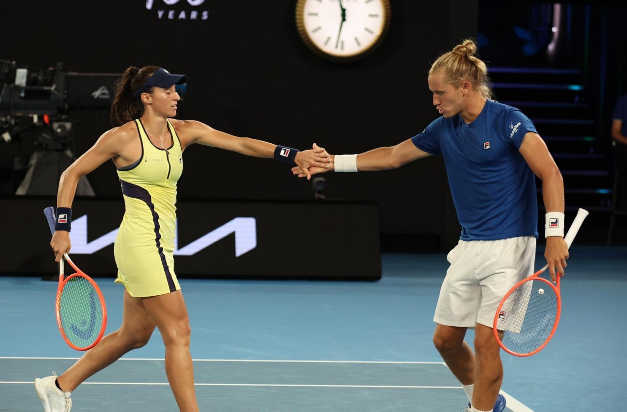Luisa Stefani e Rafa Matos estão na semifinal do Australian Open