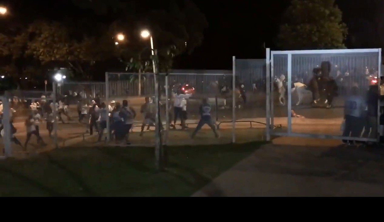 Torcidas organizadas rivais do Cruzeiro se envolvem em briga fora do Mineirão
