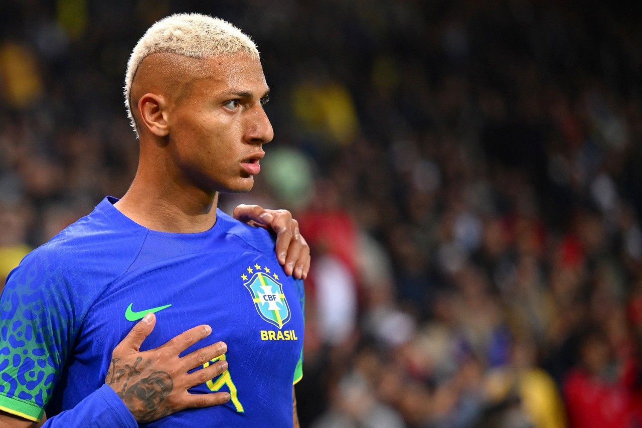 Atacante Richarlison, do Tottenham, passará por cirurgia
