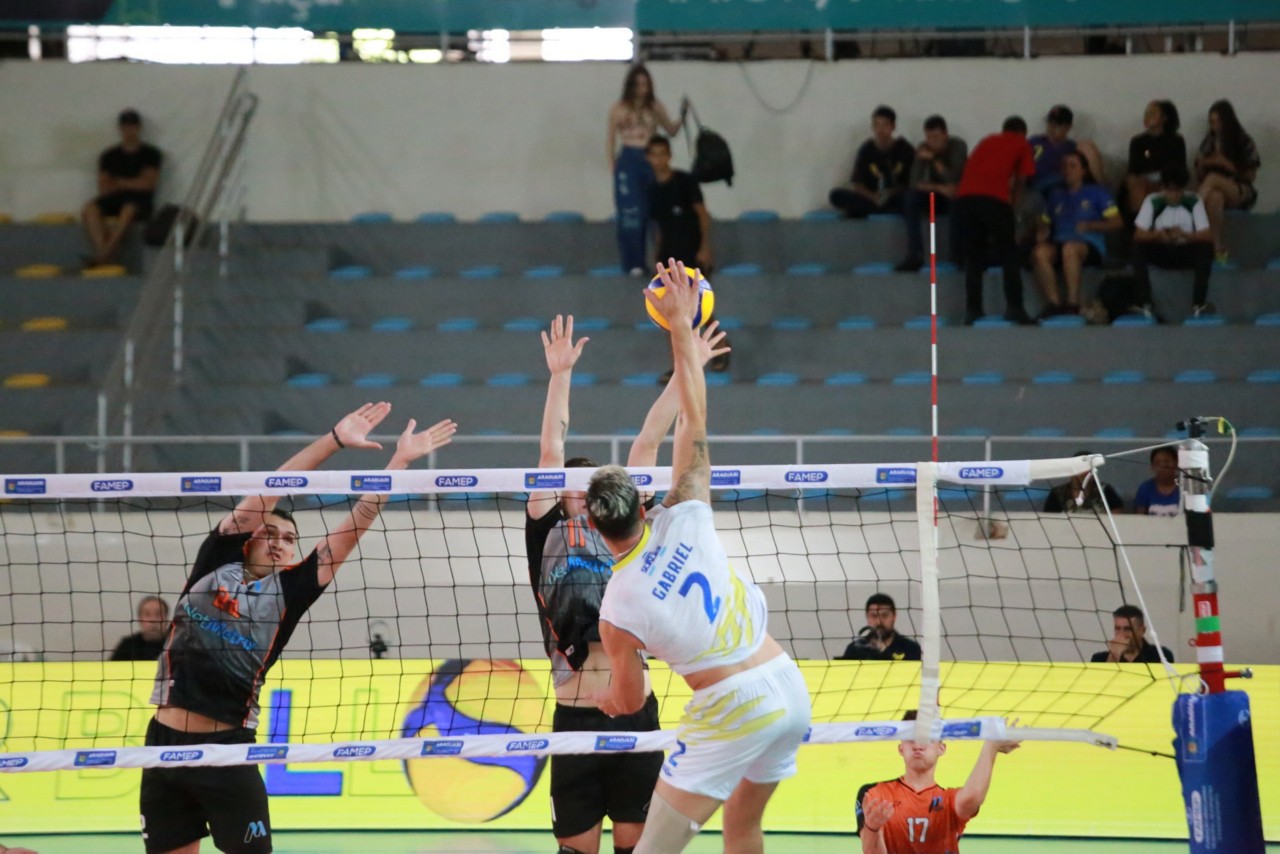 UPCN vence Murano por 3 sets a 0 pelo Sul-Americano