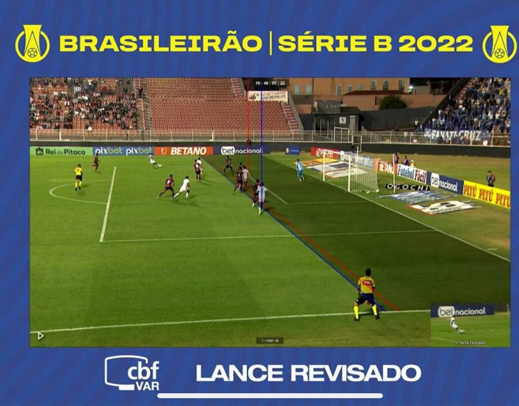 Arbitragem anulou gol de Edu ao fim da primeira etapa