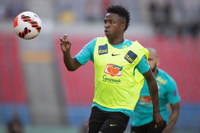 Tite confirmou que Vinicius Junior será a primeira opção para eventual substituição de Neymar
