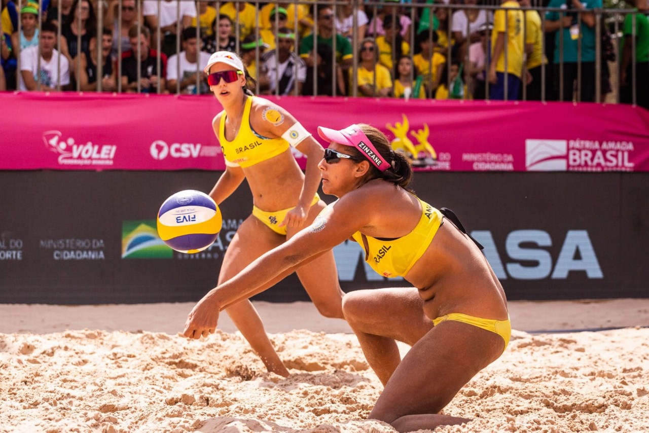 Duda e Ana Patrícia, do Praia Clube