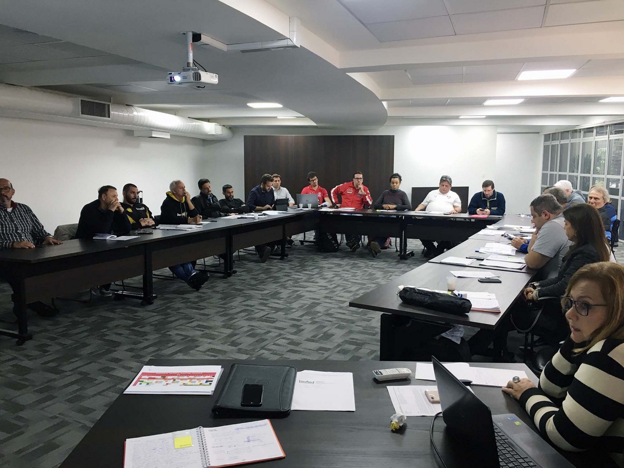 Encontro teve presença de representantes dos clubes e federações