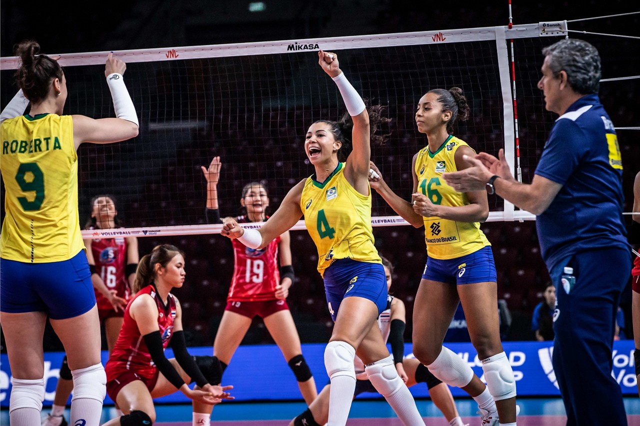 Central Carol é a melhor bloqueadora do torneio