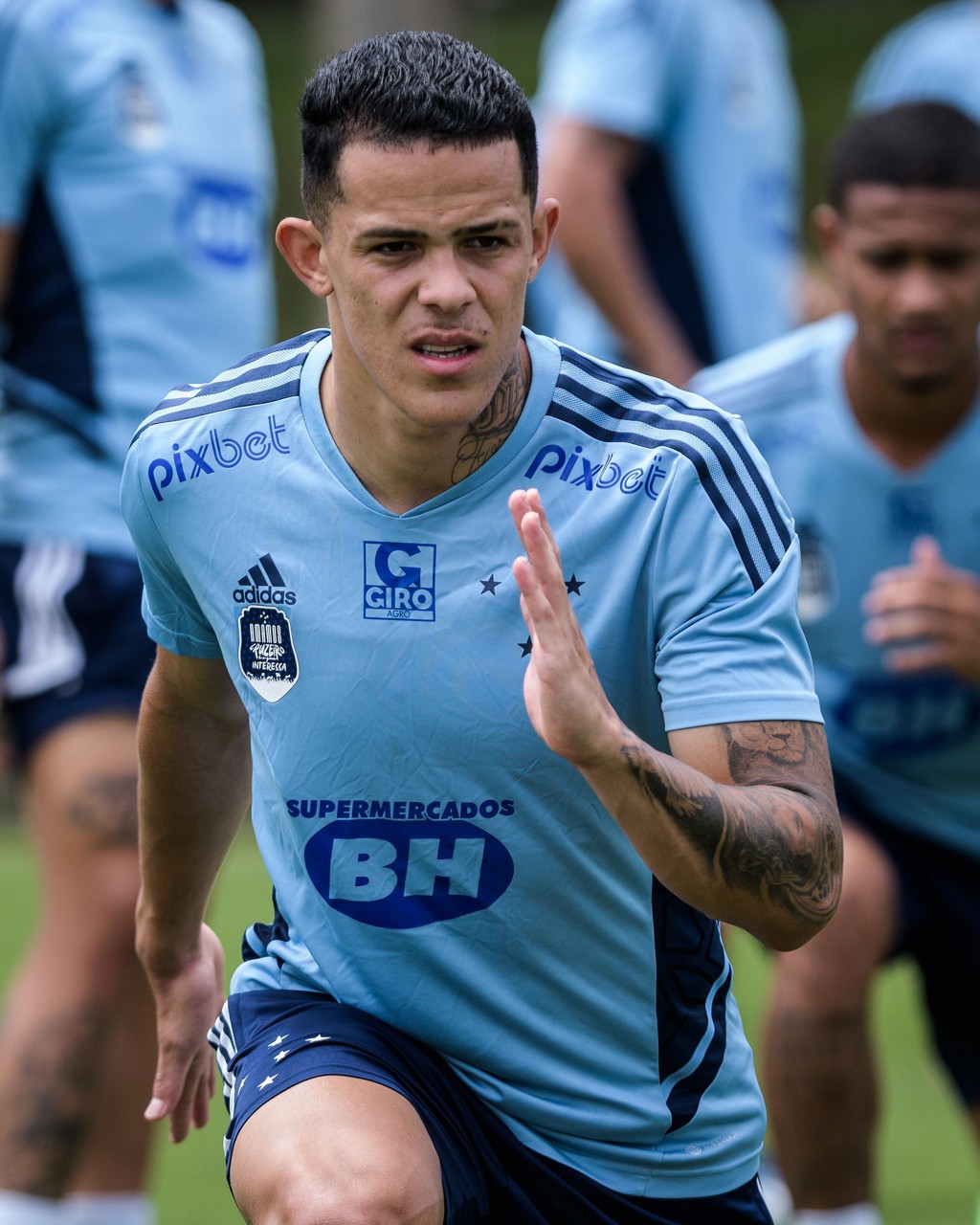 Wallisson se destacou na Ponte Preta na última Série B e foi contratado pelo Cruzeiro