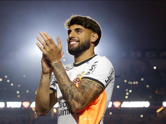 Yuri Alberto tinha mais seis meses de empréstimo, mas agora vai assinar um novo contrato, válido até dezembro de 2027