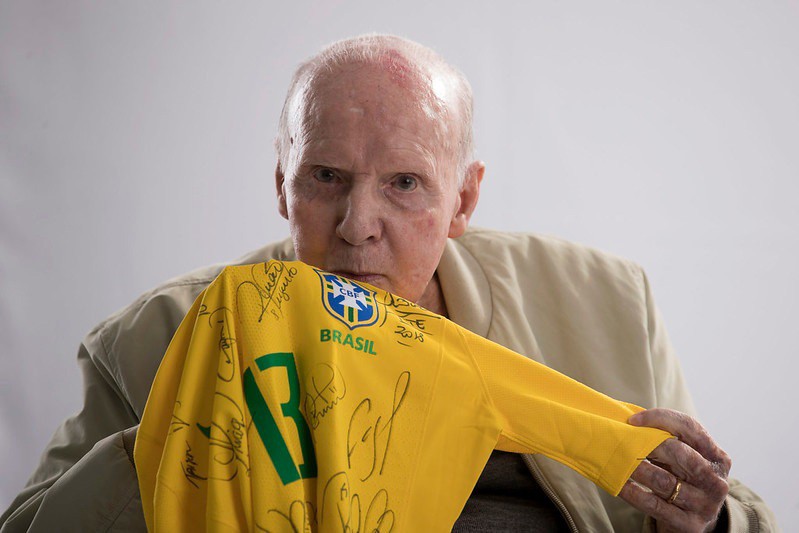 Zagallo apresenta melhora e está próximo de receber alta