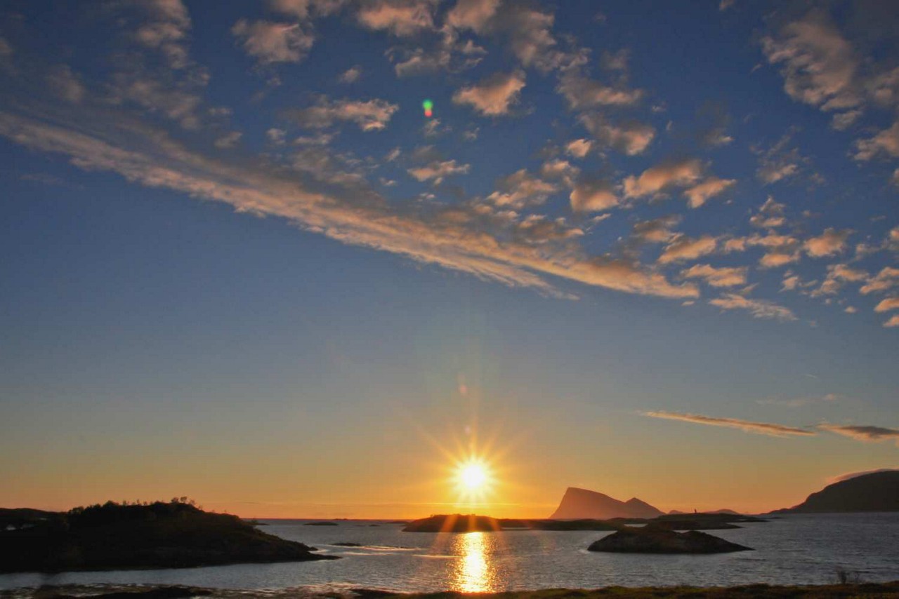 Os dias de sol podem ter duração de semanas, meses ou permanecer por tempo indeterminado no céu.