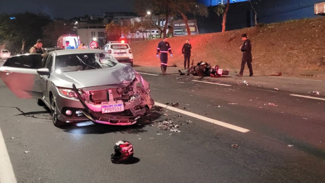 Motociclista morreu após acidente com carro na contramão na BR-381