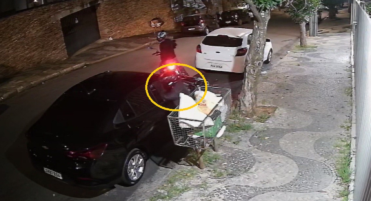 Furto foi registrado pelo circuito de segurança