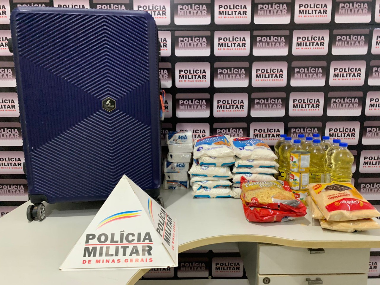PM recuperou os produtos que haviam sido roubados de igreja  