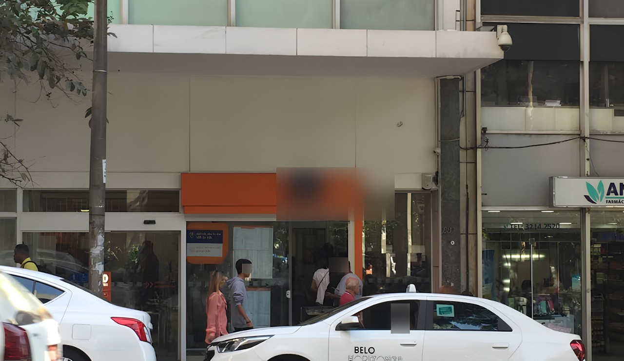  Quatro agências bancárias foram depredadas