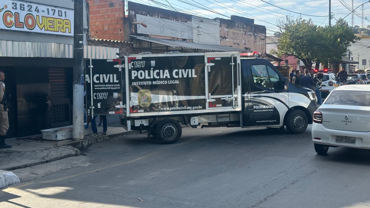 Militares do 40º Batalhão estiveram no local e a perícia da Polícia Civil já removeu o corpo