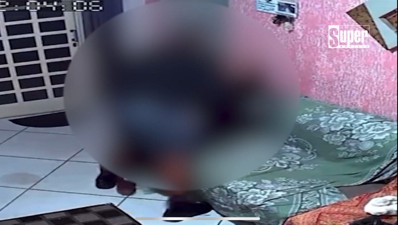 Ela recebeu vários socos e tapas, foi dopada e ameaçada com uma faca enquanto dormia.