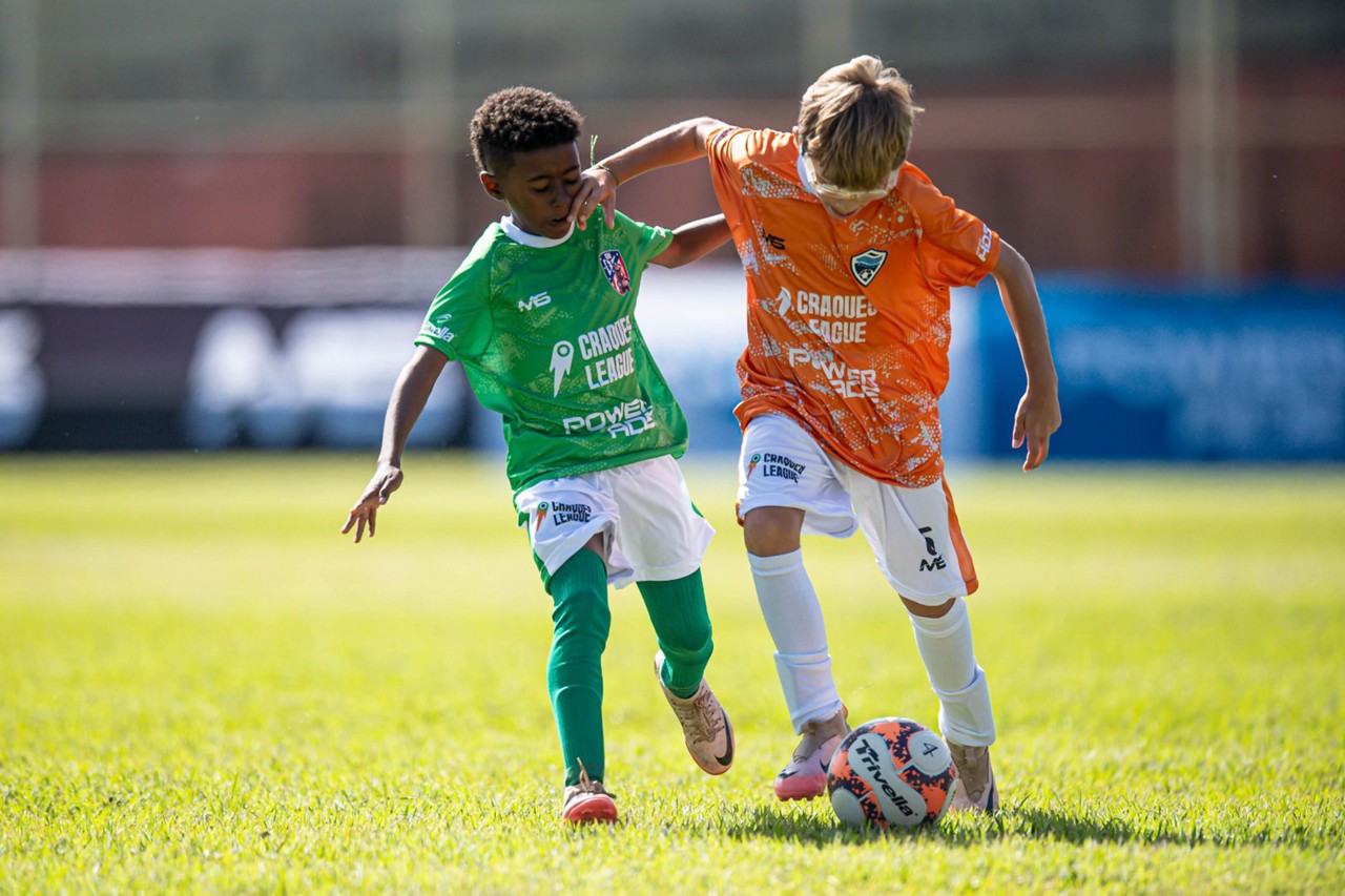 Craques do Futuro é a chance de jovens atletas darem os primeiros passos no futebol