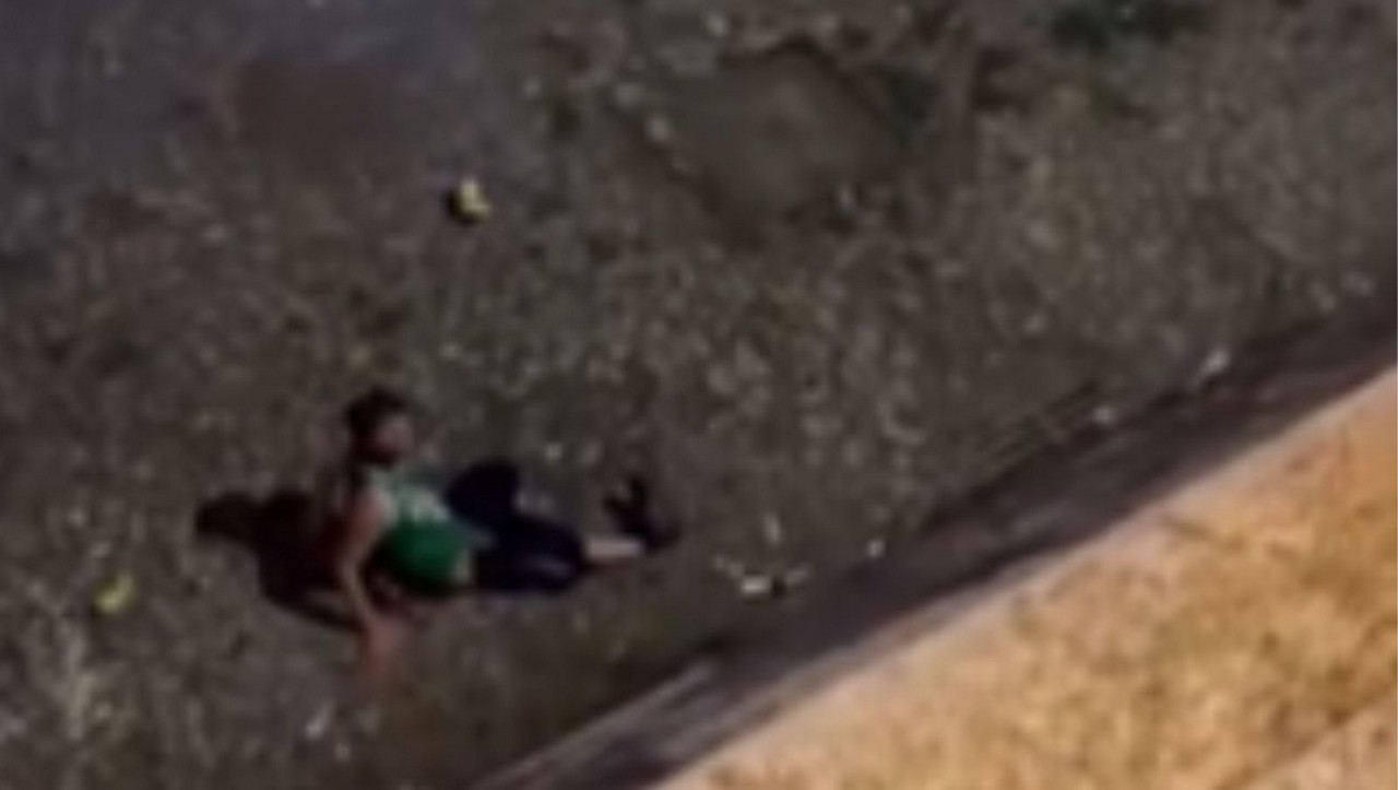 Homem caiu da mureta da rua Sapucaí na noite deste domingo (17/8)