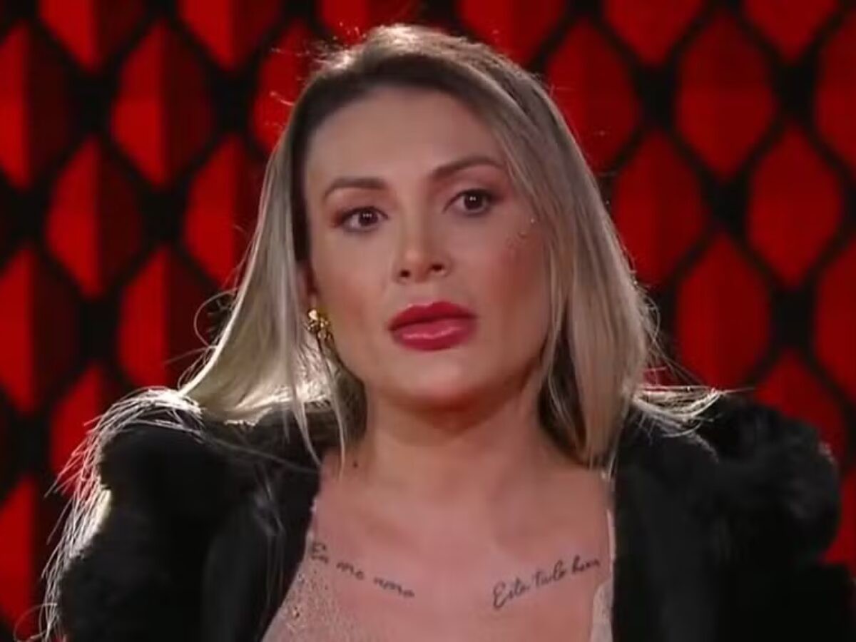 Andressa Urach revela proposta inusitada que recebeu nas redes sociais