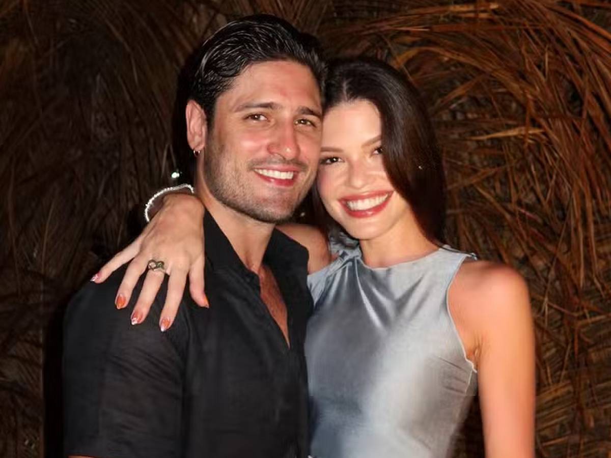 Daniel Rocha e Vitória Strada