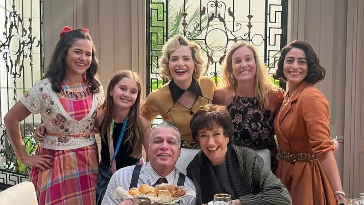 Elenco de Garota do Momento