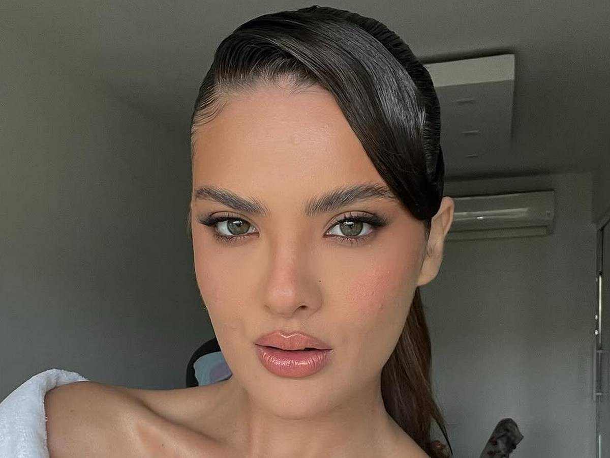 Lívia Inhudes
