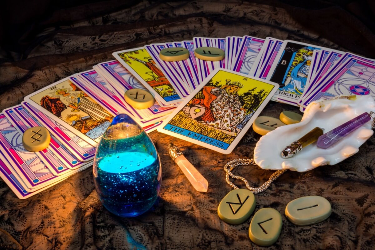 Tarot do dia: previsão para os 12 signos em 08/06/2026