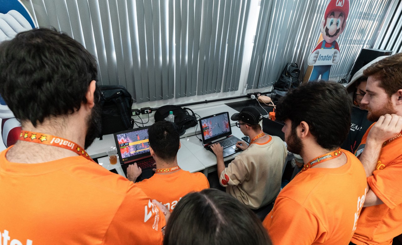Em 36 horas ininterruptas, os participantes têm a oportunidade de criar jogos inéditos