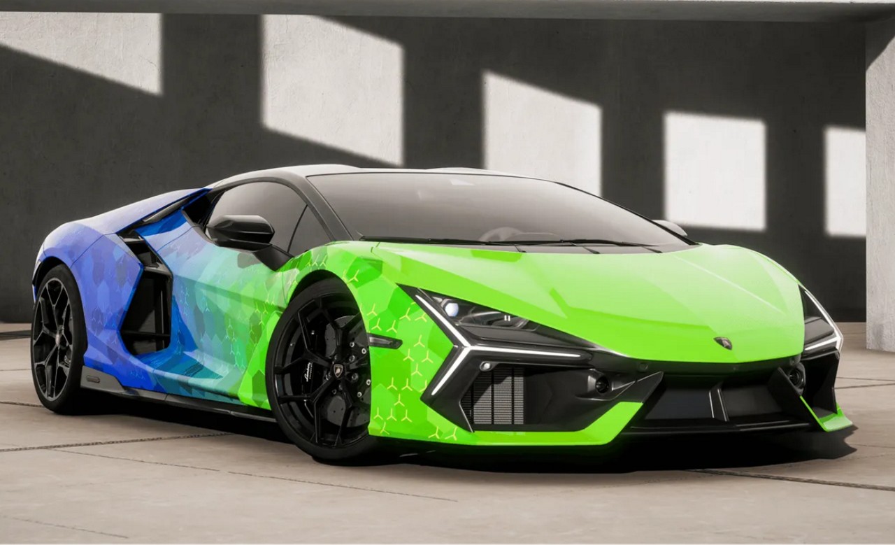 Homenageando o formato inconfundível do Revuelto, a silhueta segue a icônica linha central única da Lamborghini