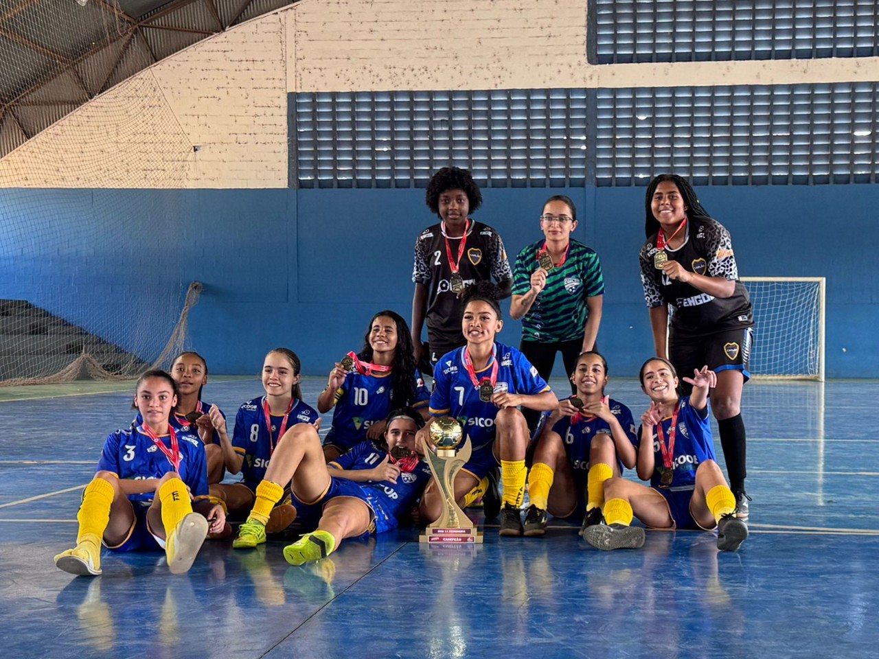 Título inédito! Equipe da AMEF/Carlão Futsal Sub-15 é campeã mineira do Interior em Uberlândia