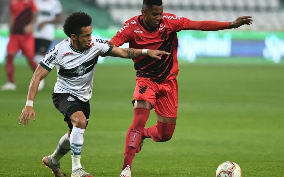 No restrospecto histórico total, o Coxa leva vantagem sobre o Furacão (Divulgação/Athletico)