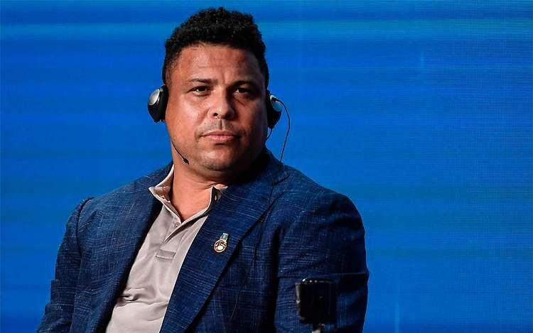 Ronaldo Fenômeno deixou o futebol em 2011 e assumiu postura em outros negócios além das quatro linhas (Foto: Reprodução)