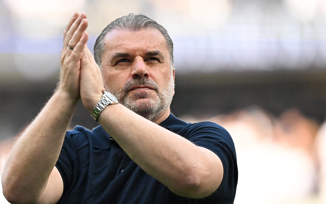 Ange Postecoglou foi despedido pelo Tottenham ao final da temporada (Foto: Glyn Kirk/AFP)