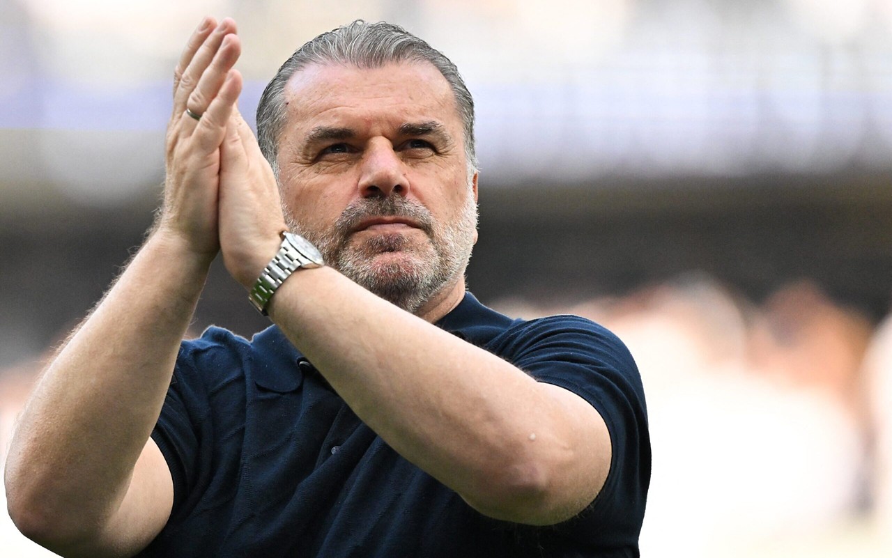 Ange Postecoglou é o atual técnico do Tottenham (Foto: Glyn KIRK / AFP)