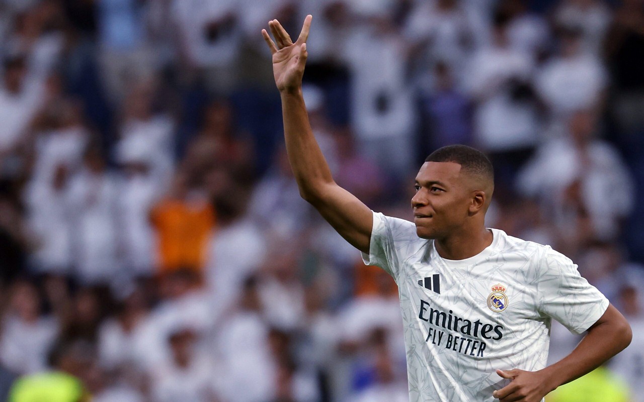 Mbappé chegou sem custos ao Real Madrid nesta temporada (Foto: Javier Soriano/AFP)