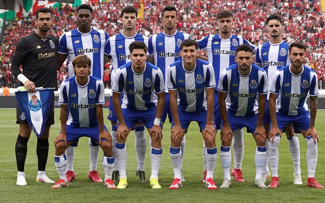 Time titular do Porto em jogo pré-Mundial (Foto: Reprodução / Instagram)