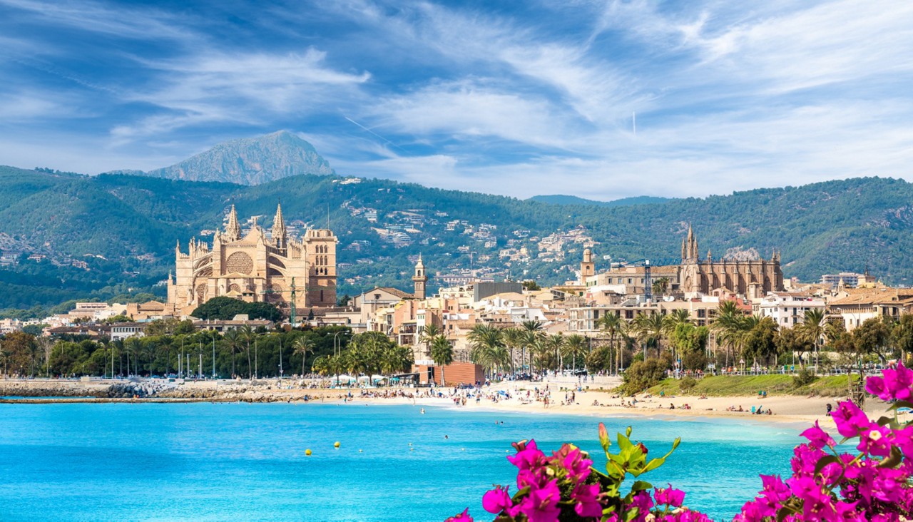 Vista de Palma de Maiorca, a Catedral La Seu em destaque, toda em estilo gótico e com obra de Gaudí