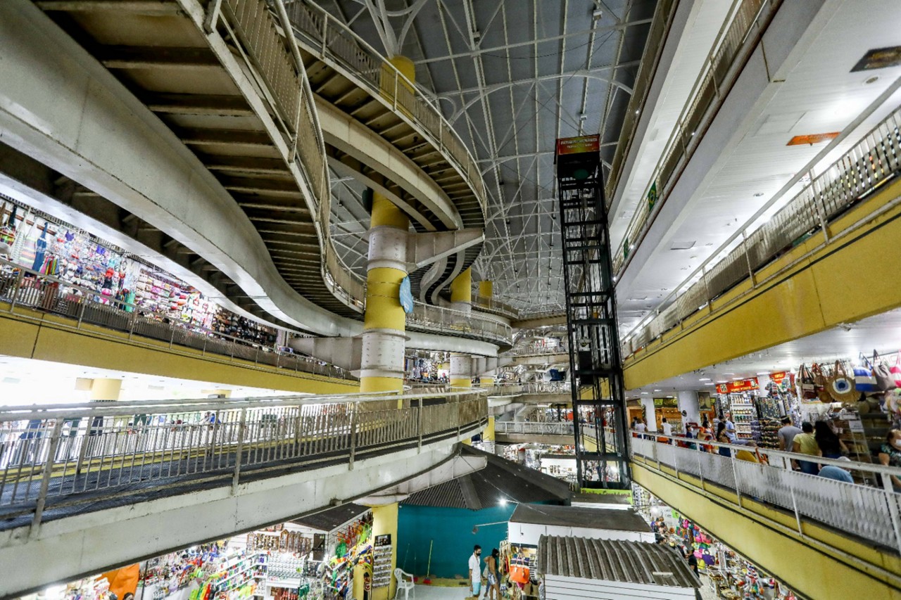 O Mercado Central é um dos maiores centros de artesanato do Brasil