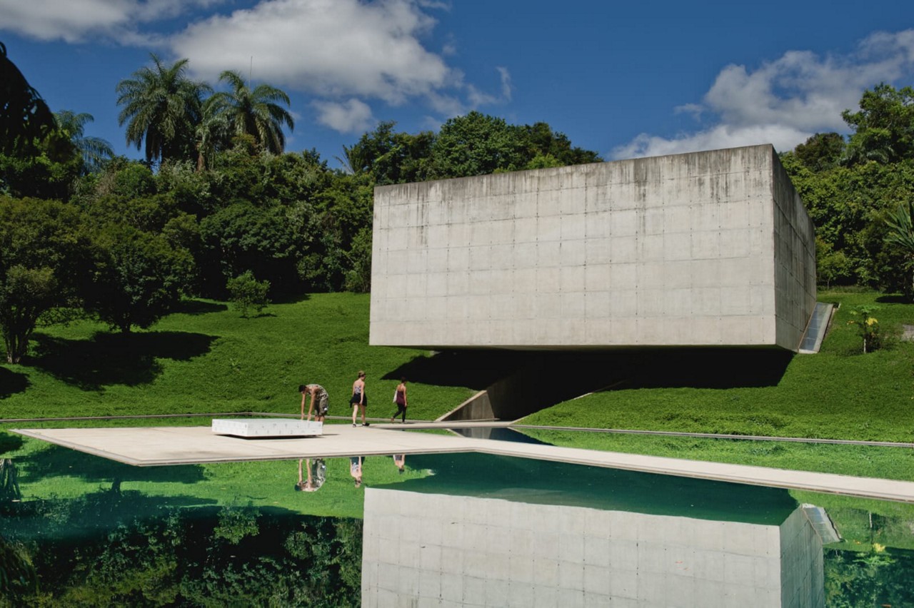 Galeria de Andrea Varejão em Inhotim, um dos destaques do museu
