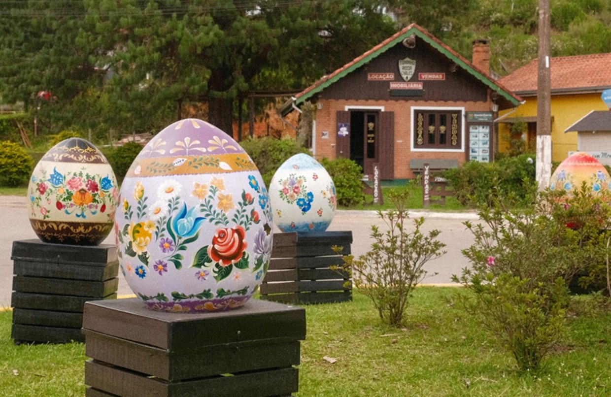 Ovos pintados com as técnicas da arte Bauer voltarão a fazer parte da decoração da Páscoa em Monte Verde
