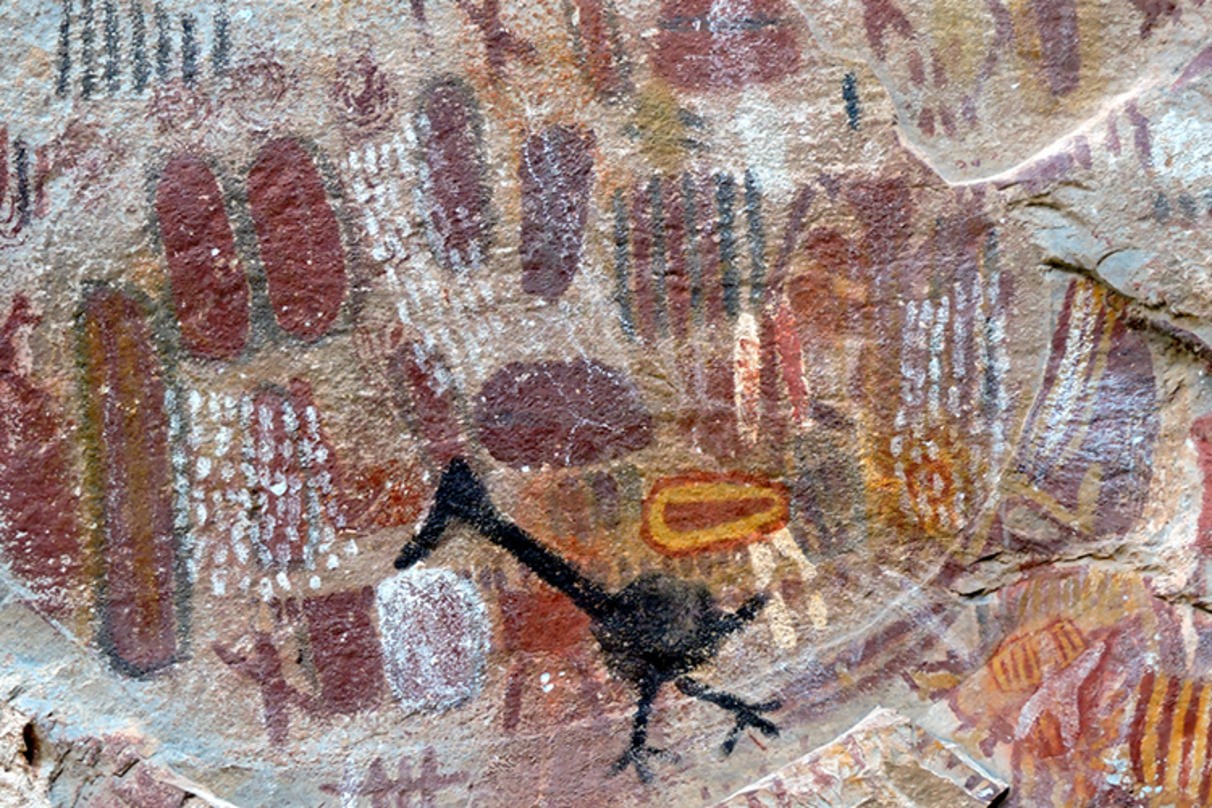 A Lapa doS Desenhos, pode ser observada toda a riqueza das pinturas rupestres do Parque Nacional Cavernas do Peruaçu