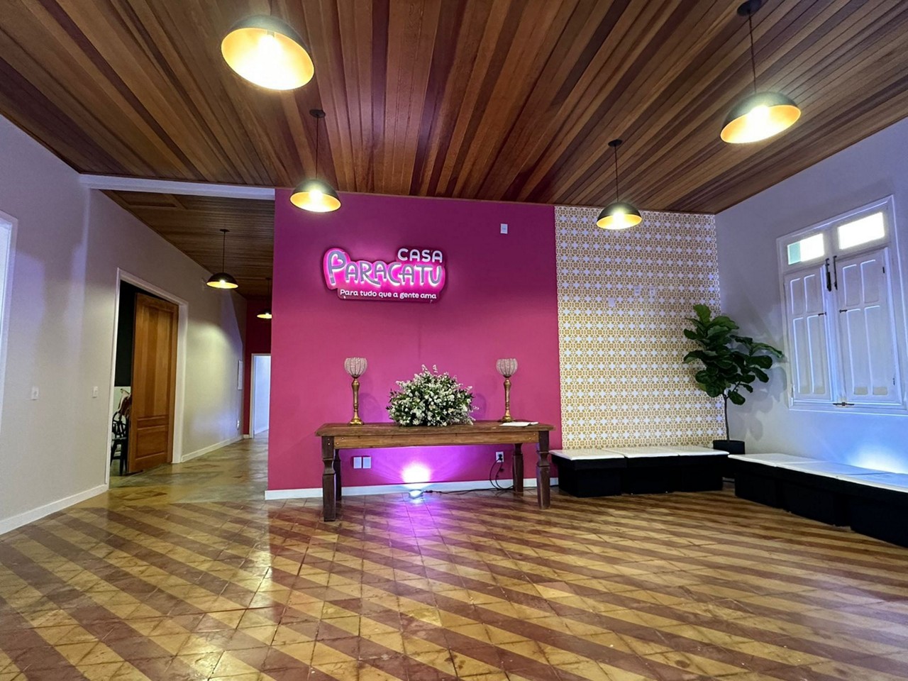 Casa Paracatu: instalada em uma edificação art déco totalmente revitalizada