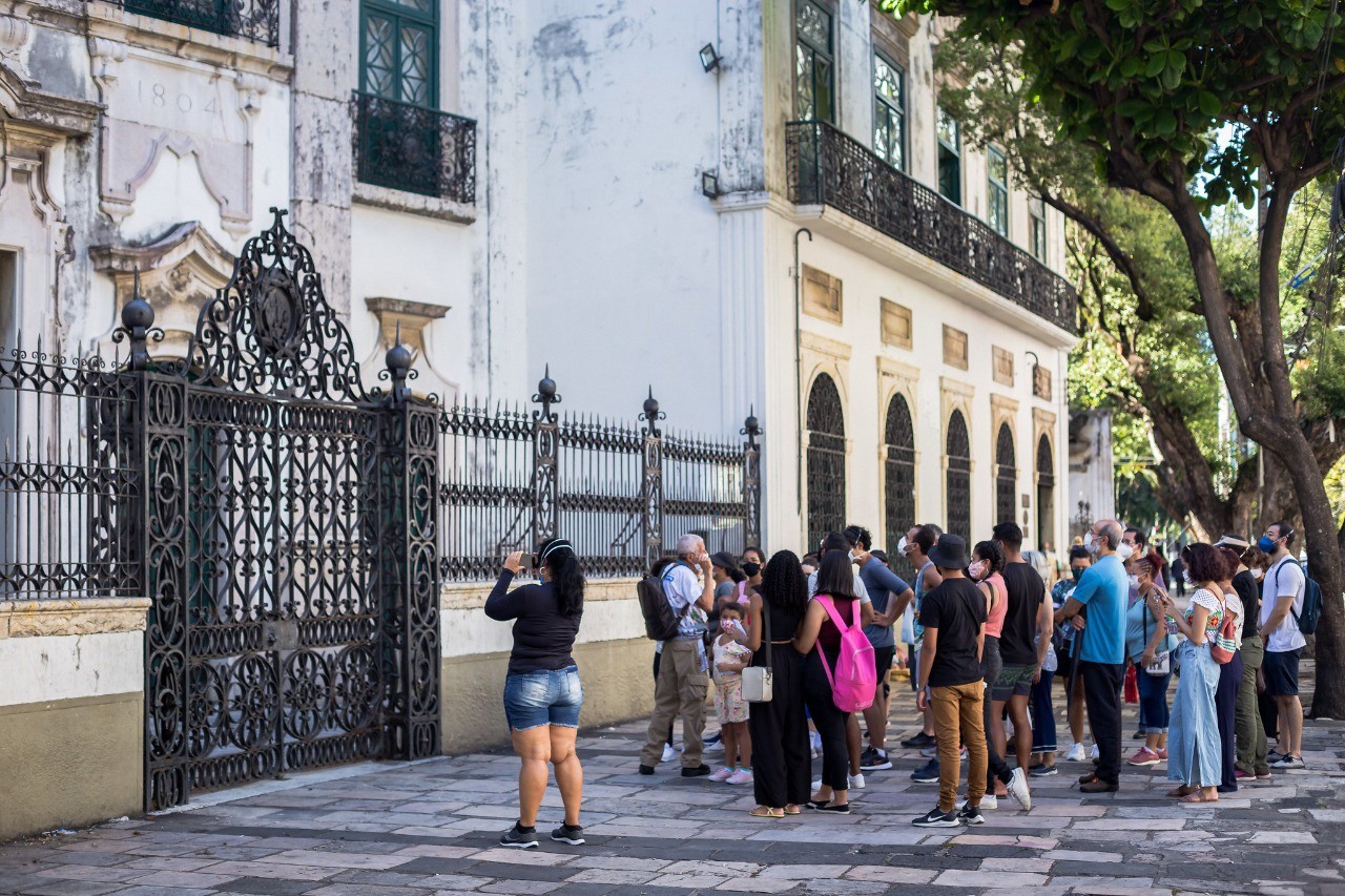 Caminhada por Recife é uma forma de descobrir a história e os encantos da cidade