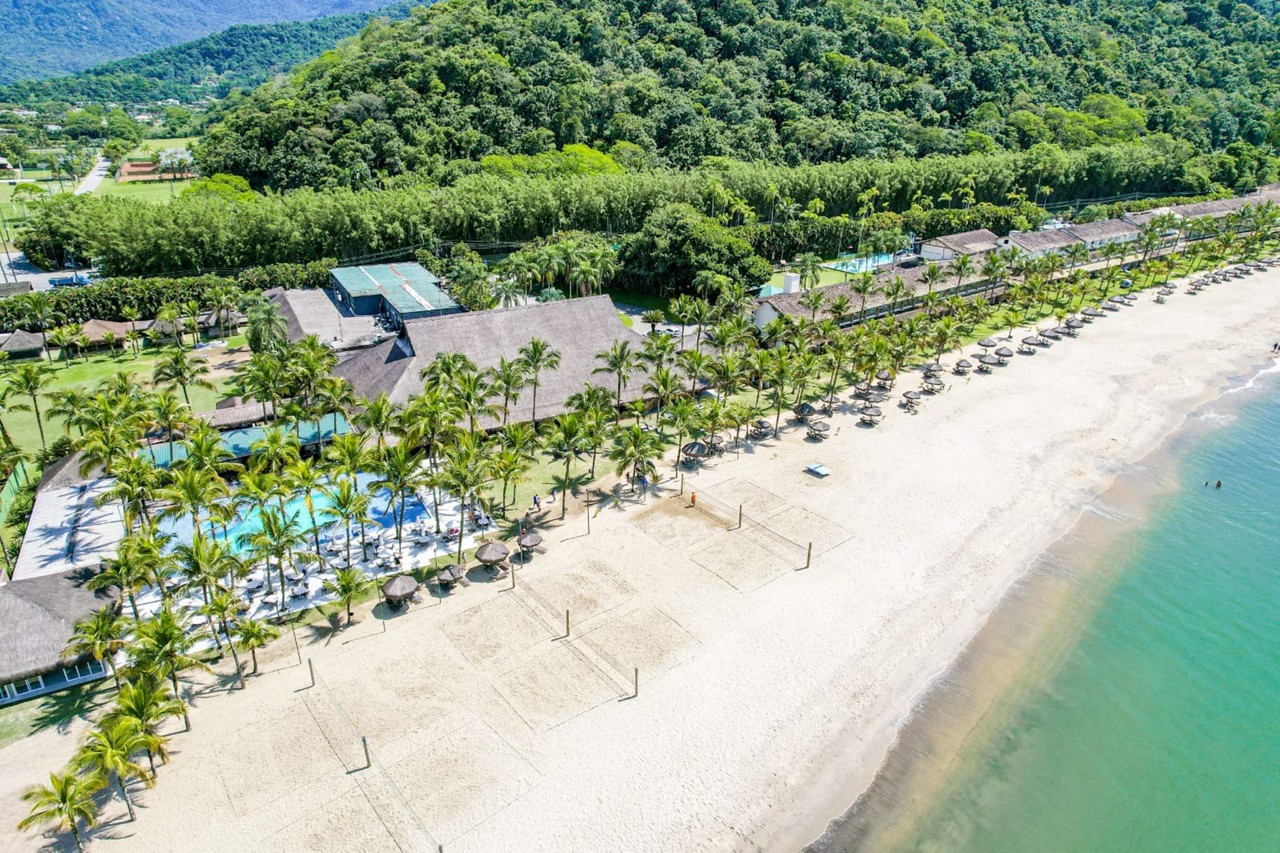 Vista aérea do Portobello Resort & Safari, no litoral do Estado do Rio