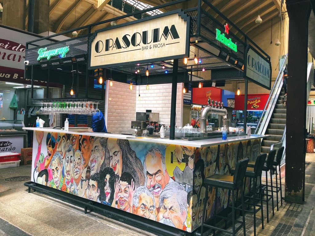 O quiosque do Pasquim no Mercadão: levando a boemia paulistana para uma área turística